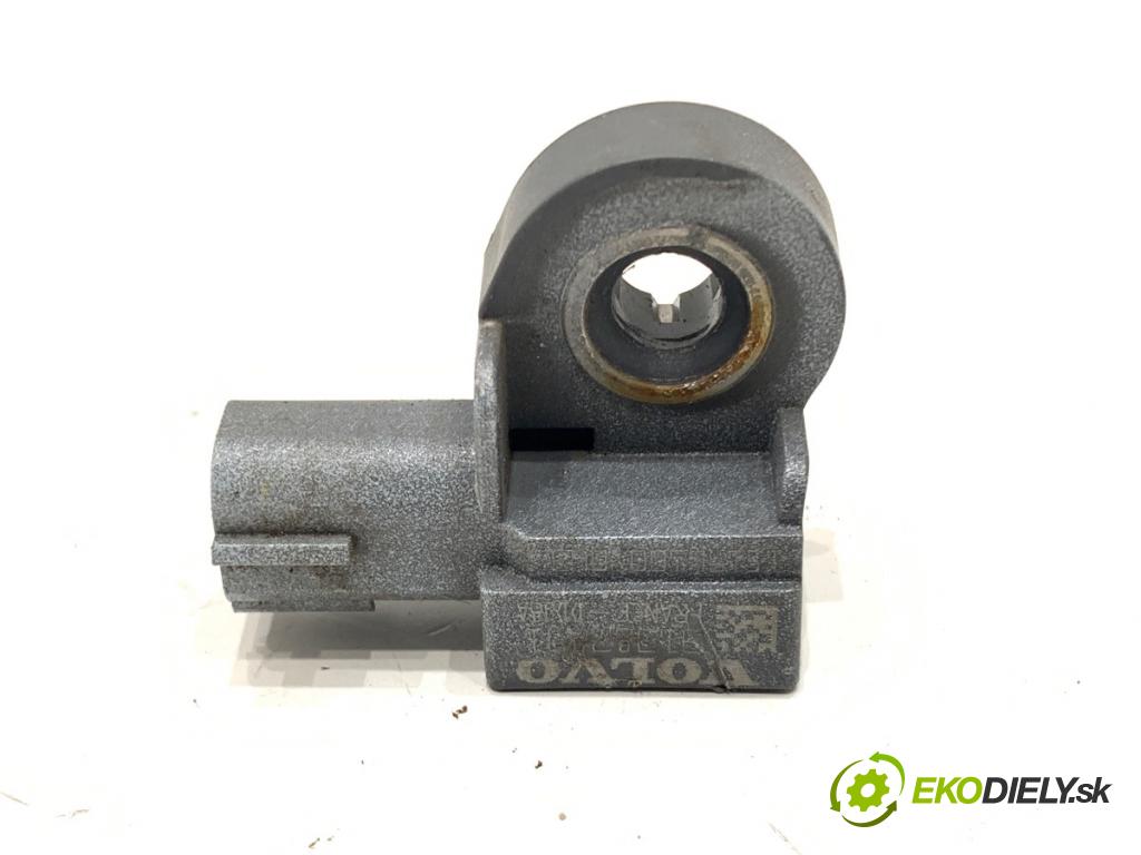 VOLVO V40 liftback 2015 88 kW D2 1969 Snímač nárazu 31387891 (Snímač nárazu)