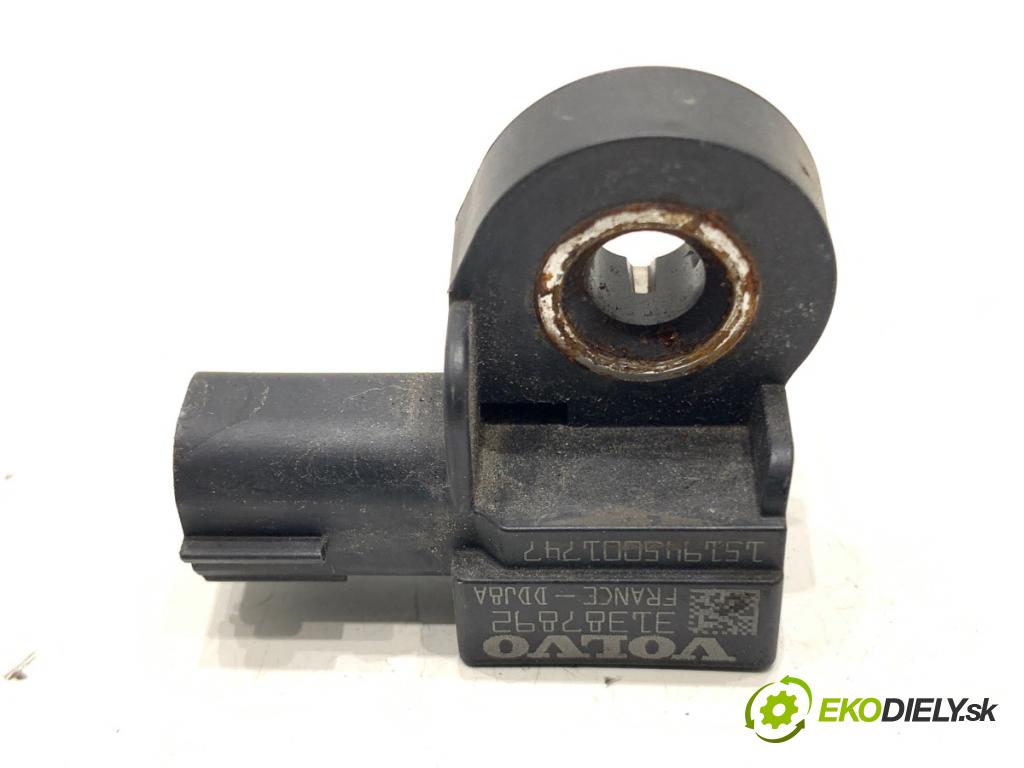 VOLVO V40 liftback 2015 88 kW D2 1969 Snímač nárazu 31387892 (Snímač nárazu)