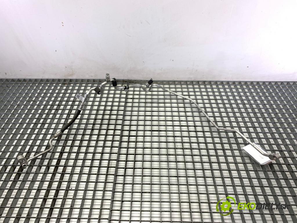 BMW F39 SUV 2019 103 kW sDrive 18 i 1499 rúrka klimatizace 6832951 (Trubka klimatizace)