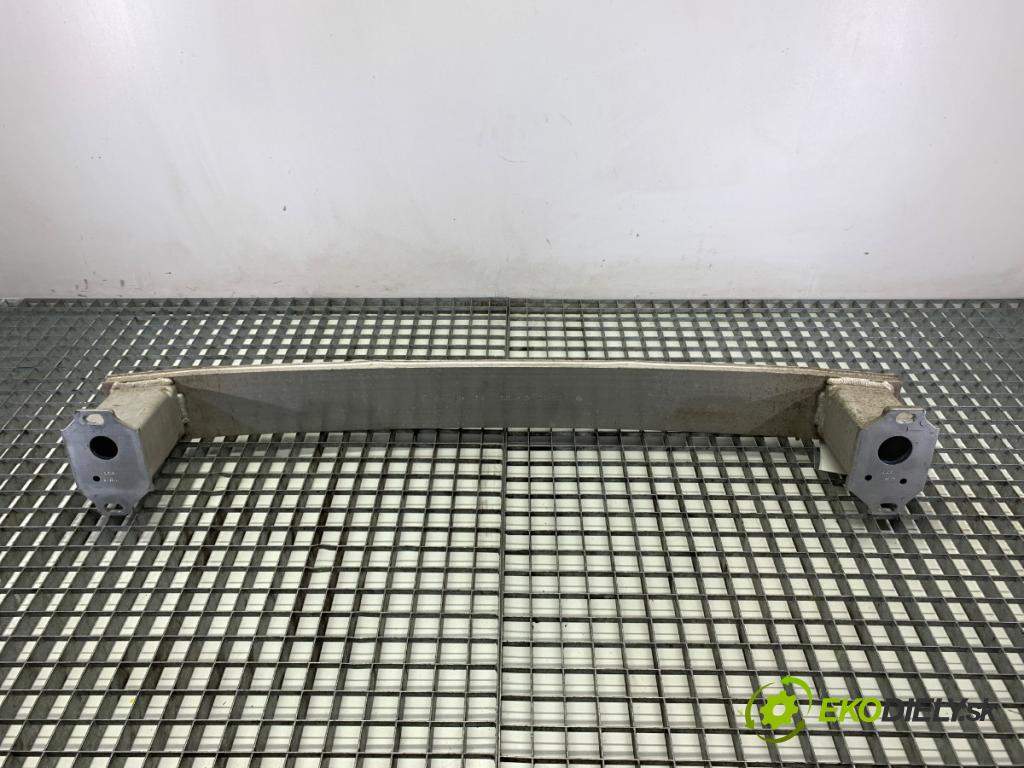 BMW F39 SUV 2019 103 kW sDrive 18 i 1499 výztuha nárazníka zadní část 7426444 (Zadní výztuha)