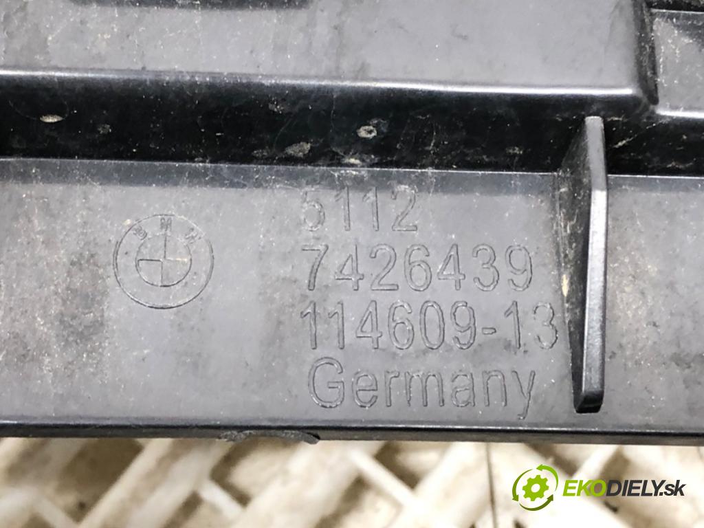 BMW F39 SUV 2019 103 kW sDrive 18 i 1499 Úchyt nárazníka ľavy zad 7426439