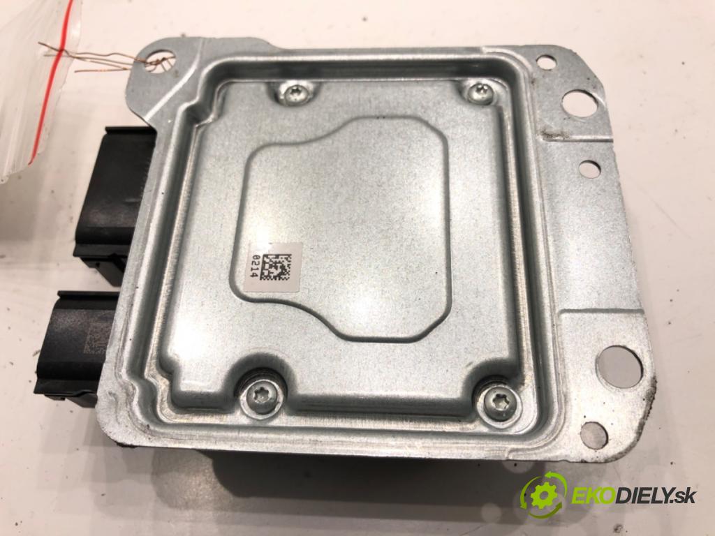 JAGUAR XF II sedan 2018 132 kW 2.0 D 1999 senzor airbag HX73-14D374-AB (Snímač)