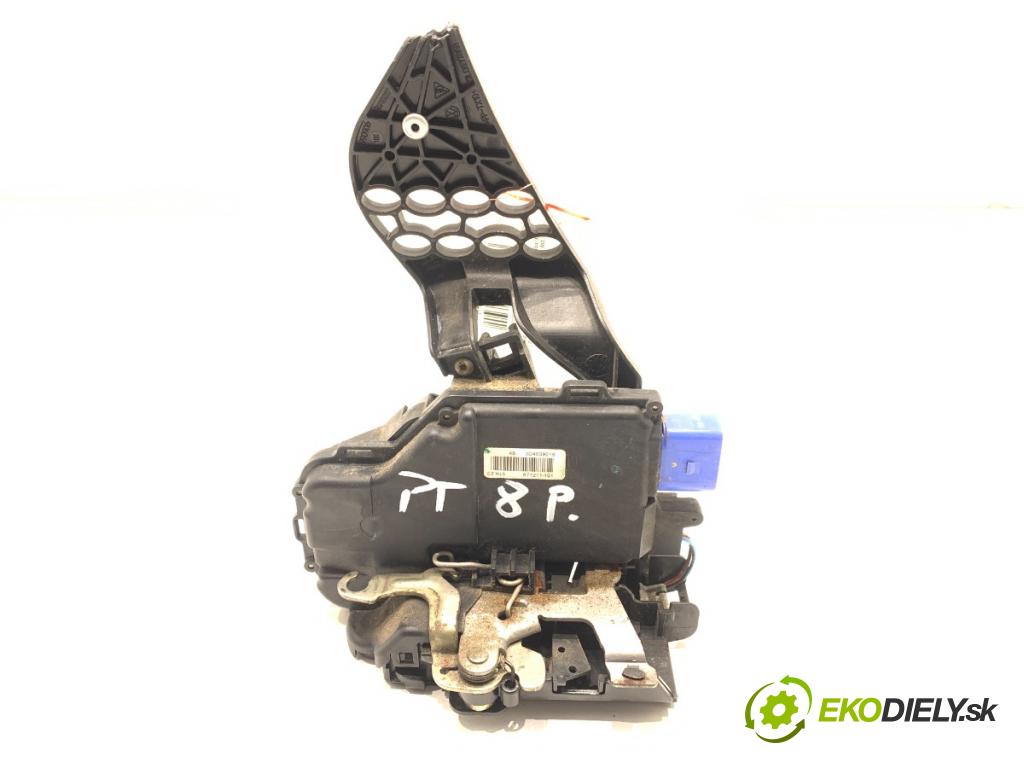 VW TOUAREG SUV 2006 206 kW 3.6 V6 FSI 3597 zámok Dvere pravy zad 3D4839016