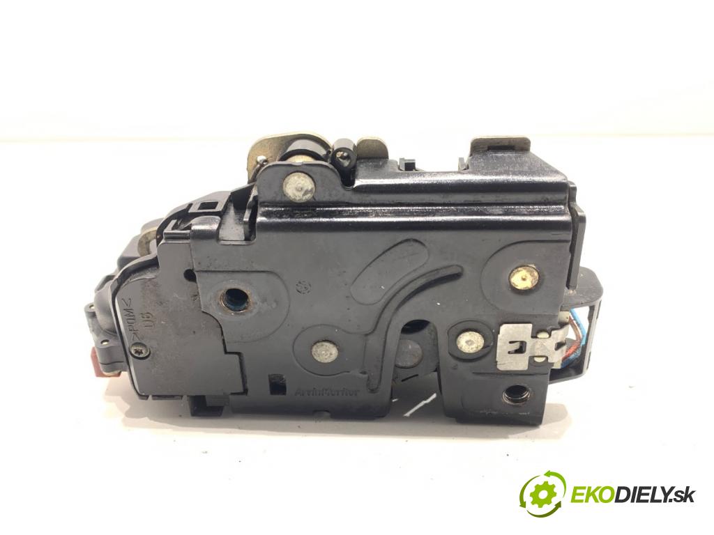 VW TOUAREG SUV 2006 206 kW 3.6 V6 FSI 3597 zámok Dvere pravy zad 3D4839016
