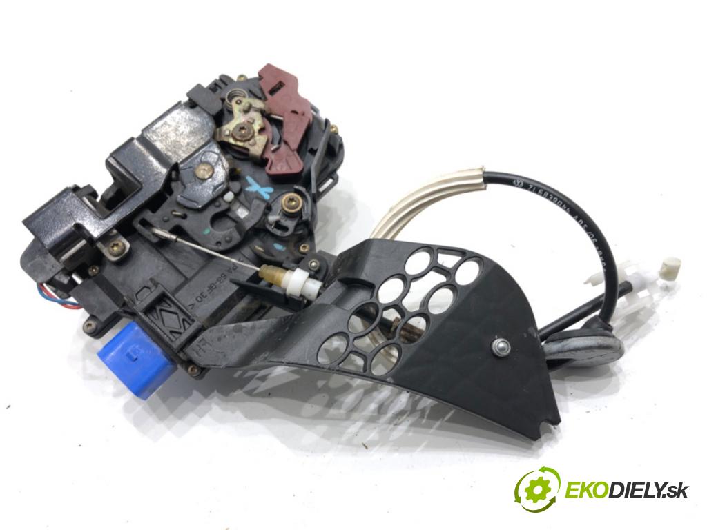 VW TOUAREG SUV 2006 206 kW 3.6 V6 FSI 3597 zámok Dvere ľavy zad 3D4839015