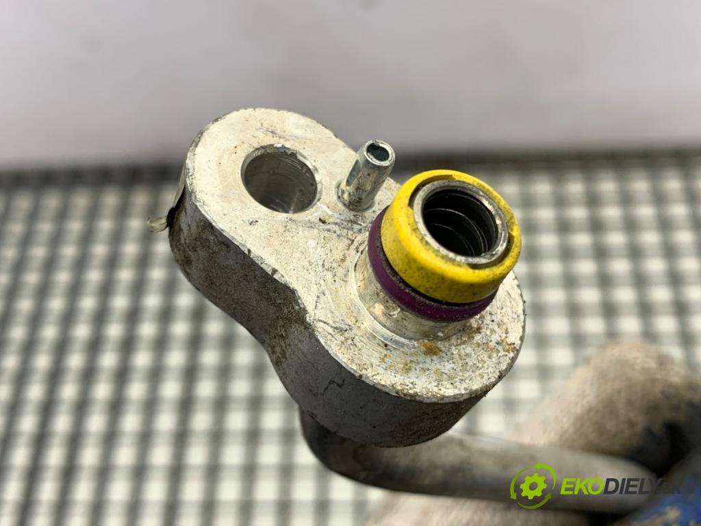 VW TOUAREG SUV 2006 206 kW 3.6 V6 FSI 3597 rúrka klimatizace  (Trubka klimatizace)