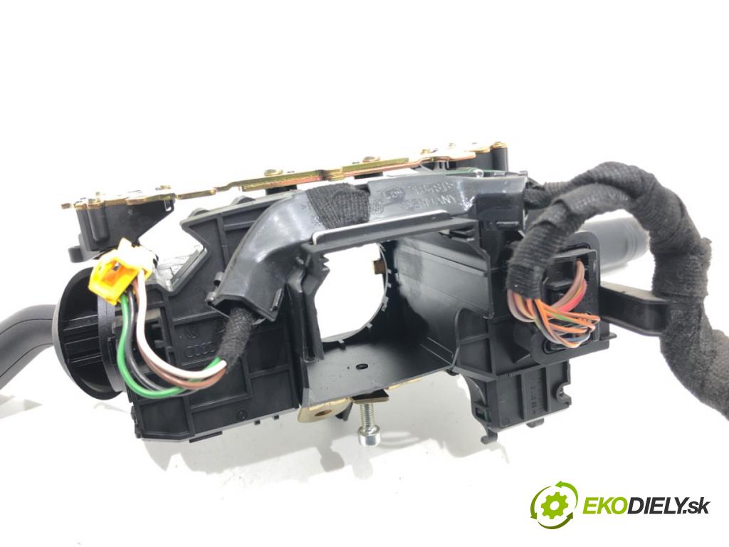 VW TOUAREG SUV 2006 206 kW 3.6 V6 FSI 3597 Prepínač kombinovaný 7L6953503D 7L6953549H (Prepínacie páčky pod volantom)