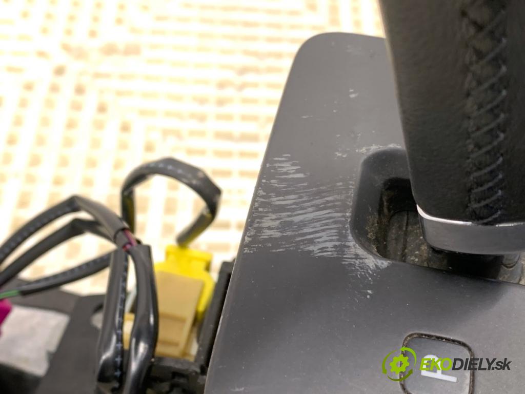 VW TOUAREG SUV 2006 206 kW 3.6 V6 FSI 3597 Kulisa 7L6713203D (Rýchlostná páka (kulisa))