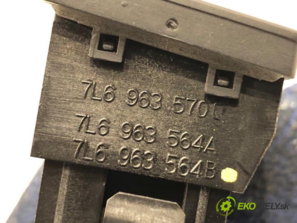 VW TOUAREG SUV 2006 206 kW 3.6 V6 FSI 3597 Prepínač ohrievania, vyhrievania sedačky 7L6963570C (Prepínacie páčky pod volantom)