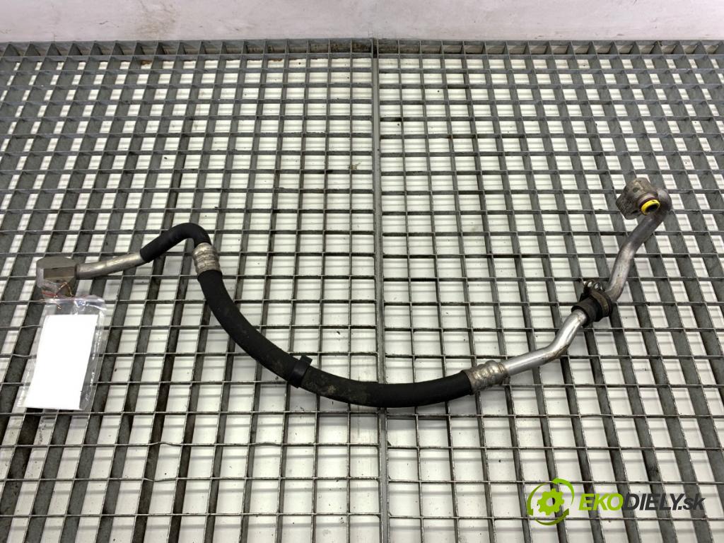 VW TOUAREG SUV 2006 206 kW 3.6 V6 FSI 3597 rúrka klimatizace 7L6820744AF (Trubka klimatizace)