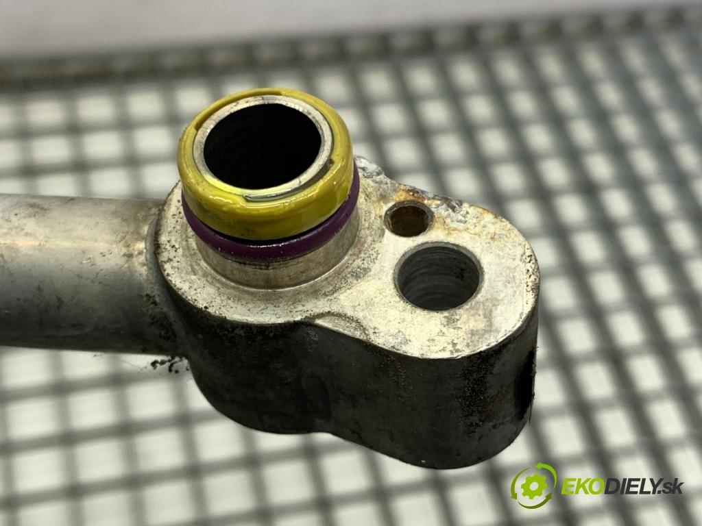 VW TOUAREG SUV 2006 206 kW 3.6 V6 FSI 3597 rúrka klimatizace 7L6820743E (Trubka klimatizace)