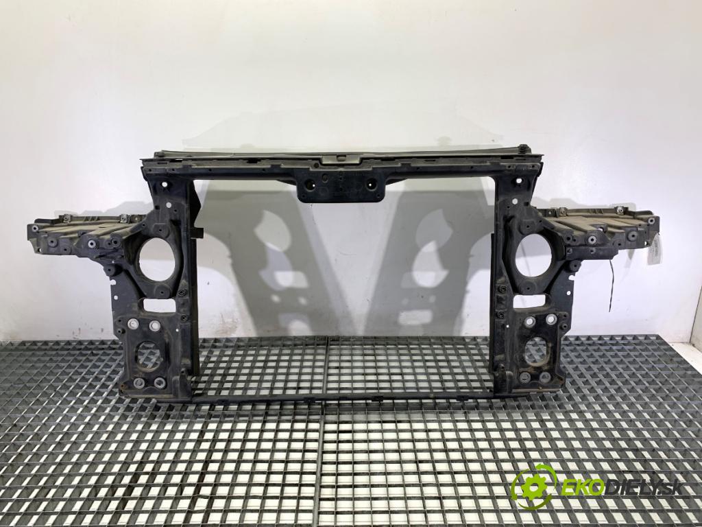 VW TOUAREG SUV 2006 206 kW 3.6 V6 FSI 3597 držák přední část  (Přední výztuha)