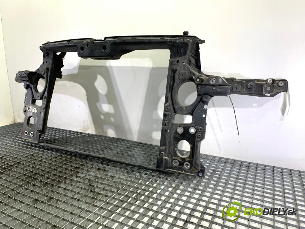 VW TOUAREG SUV 2006 206 kW 3.6 V6 FSI 3597 držák přední část  (Přední výztuha)