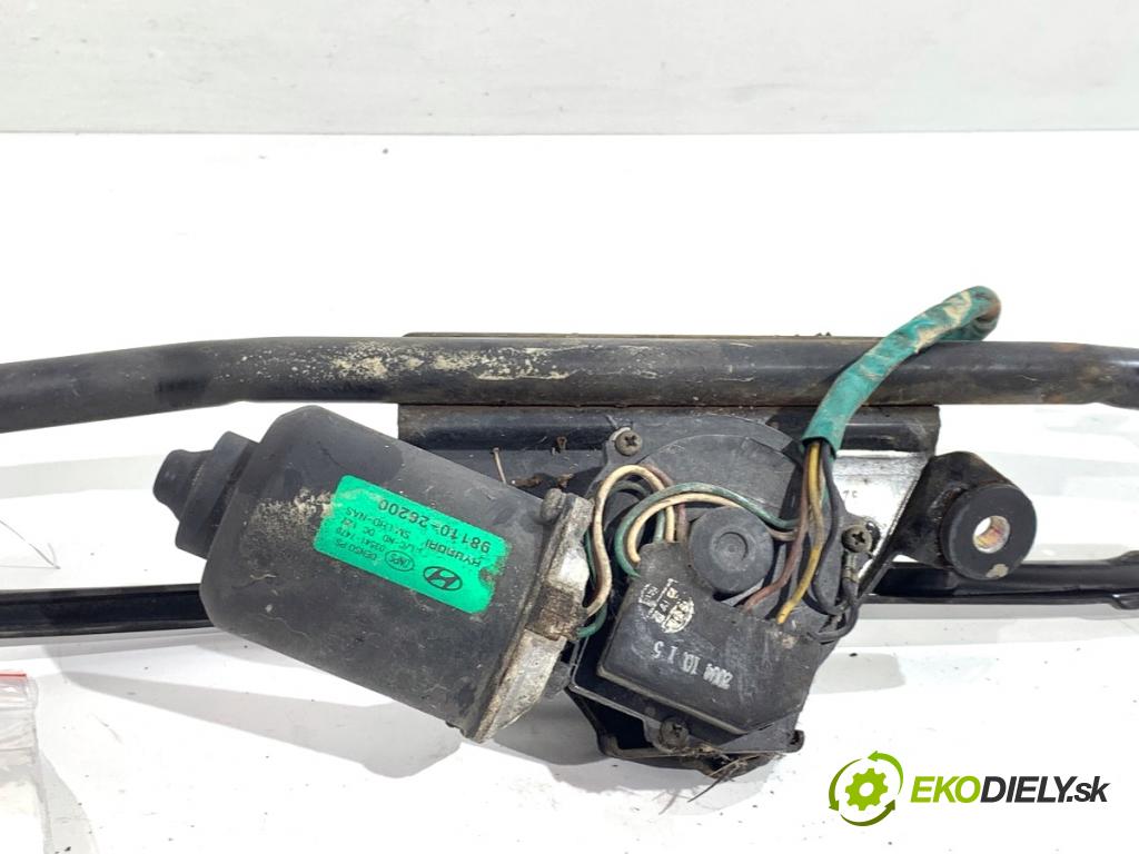 HYUNDAI SANTE FE I SUV 2004 83 kW 2.0 CRDi 4x4 1991 Mechanizmus stieračov predný 98110-26200 (Motorček stieračov predný)