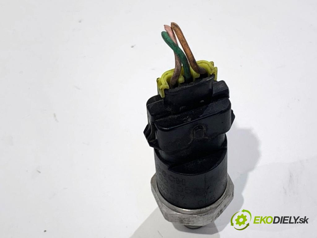 HYUNDAI SANTE FE I SUV 2004 83 kW 2.0 CRDi 4x4 1991 Snímač tlaku paliva 0281002405 (Snímač)