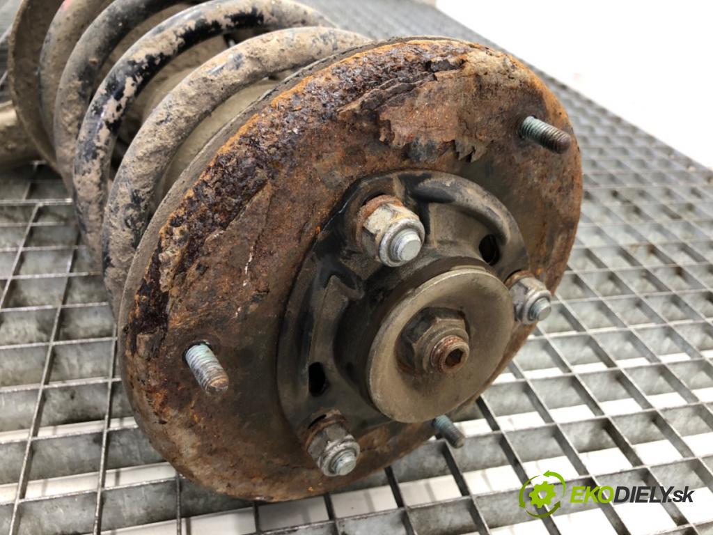 AUDI A6 C4 sedan 1996 92 kW 1.8 1781 náboj pravy predný 4A0407258C