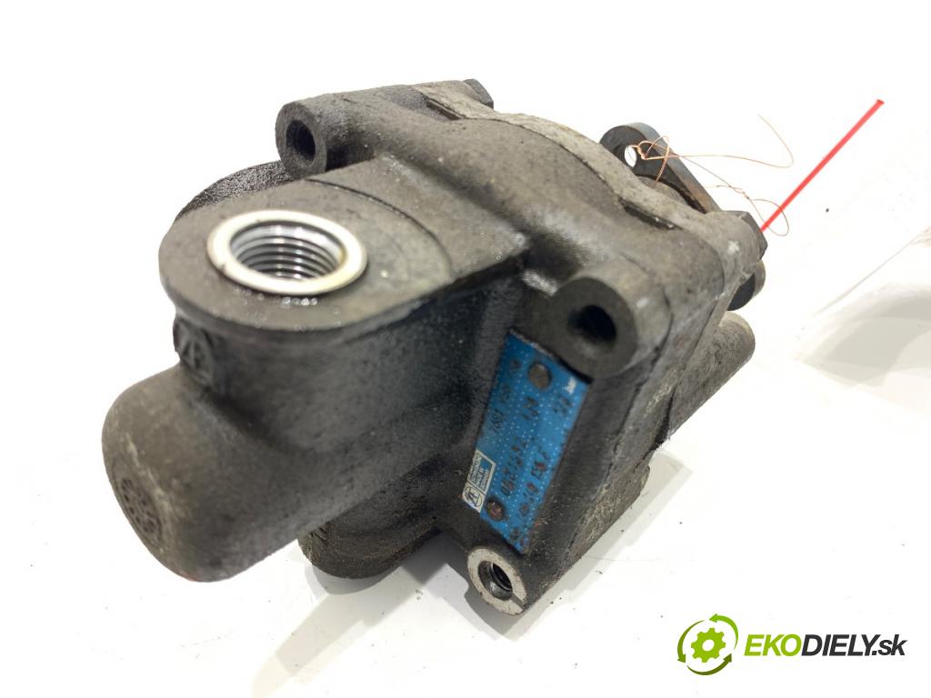 AUDI A6 C4 sedan 1996 92 kW 1.8 1781 Pumpa servočerpadlo 048145155F (Servočerpadlo)