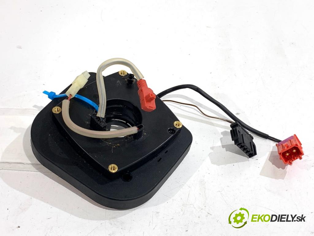 AUDI A6 C4 sedan 1996 92 kW 1.8 1781 kroužek slimák airbag 4D0951543D (Airbag)