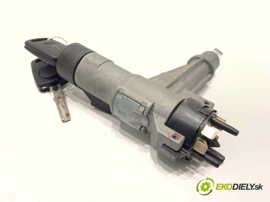 AUDI A6 C4 sedan 1996 92 kW 1.8 1781 spinačka 4A0905851E (Spínacia skrinka)