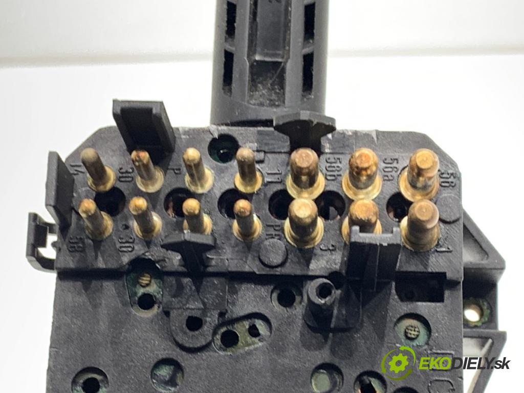 AUDI A6 C4 sedan 1996 92 kW 1.8 1781 Prepínač kombinovaný 4D0953513 (Prepínacie páčky pod volantom)