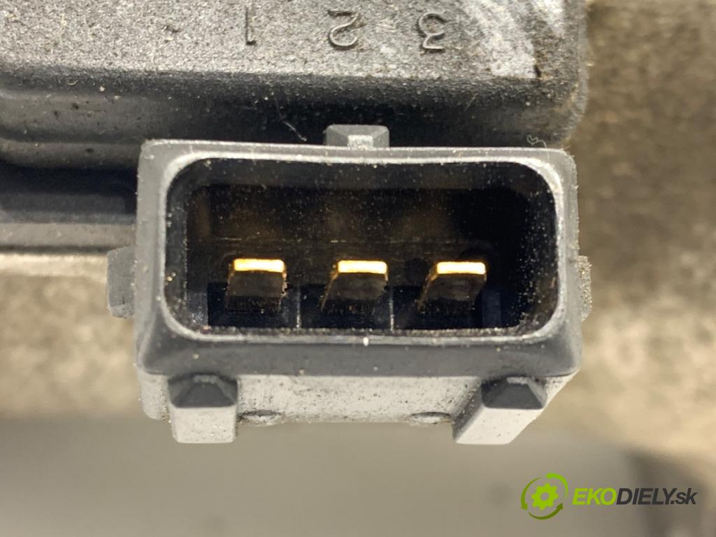 AUDI A6 C4 sedan 1996 92 kW 1.8 1781 Váha vzduchu  (Váha vzduchu)