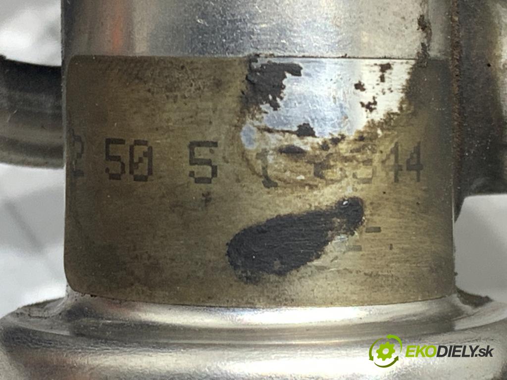 AUDI A6 C4 sedan 1996 92 kW 1.8 1781 Lišta vstrekovacia 058133681 (Vstrekovacia lišta)