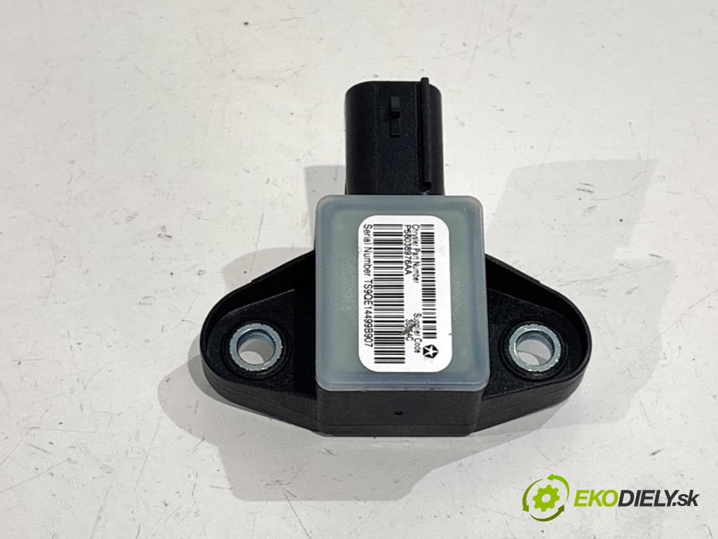 JEEP CHEROKEE KL SUV 2019 200 kW 3.2 V6 4x4 3239 Snímač nárazu P56038976AA (Snímač nárazu)