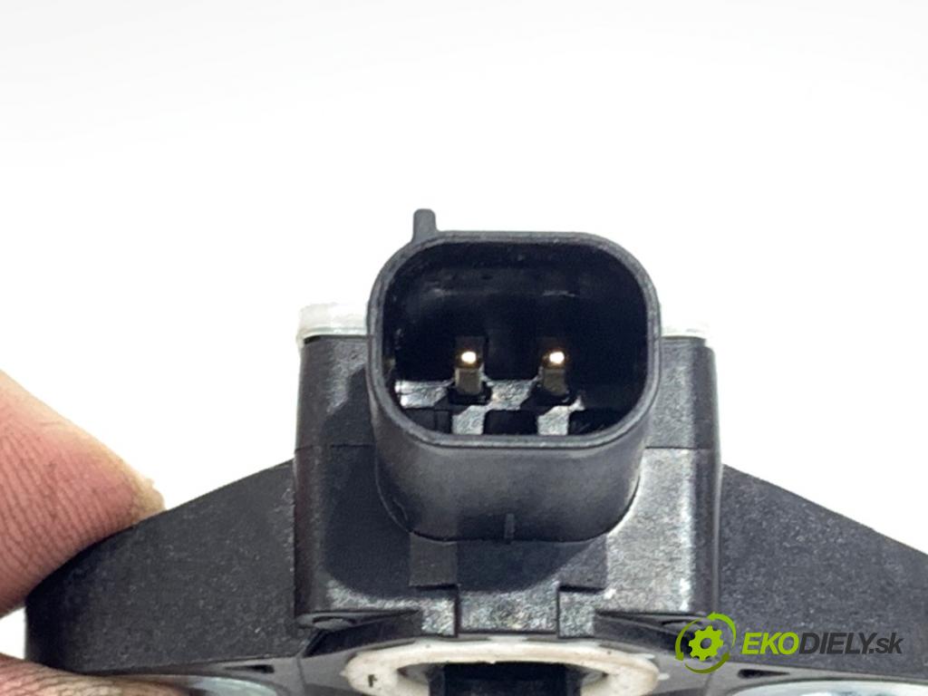 JEEP CHEROKEE KL SUV 2019 200 kW 3.2 V6 4x4 3239 Snímač nárazu P56038976AA (Snímač nárazu)