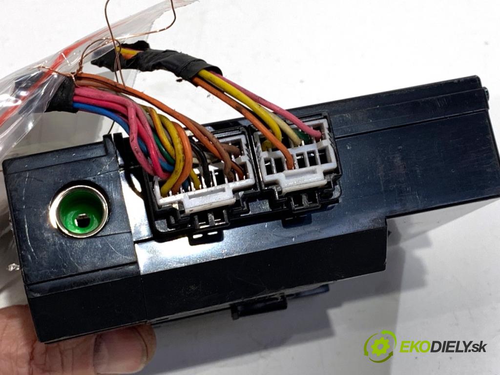 HYUNDAI SANTE FE I SUV 2004 83 kW 2.0 CRDi 4x4 1991 modul BSI 95400-26510 (Pojistková skříňka)