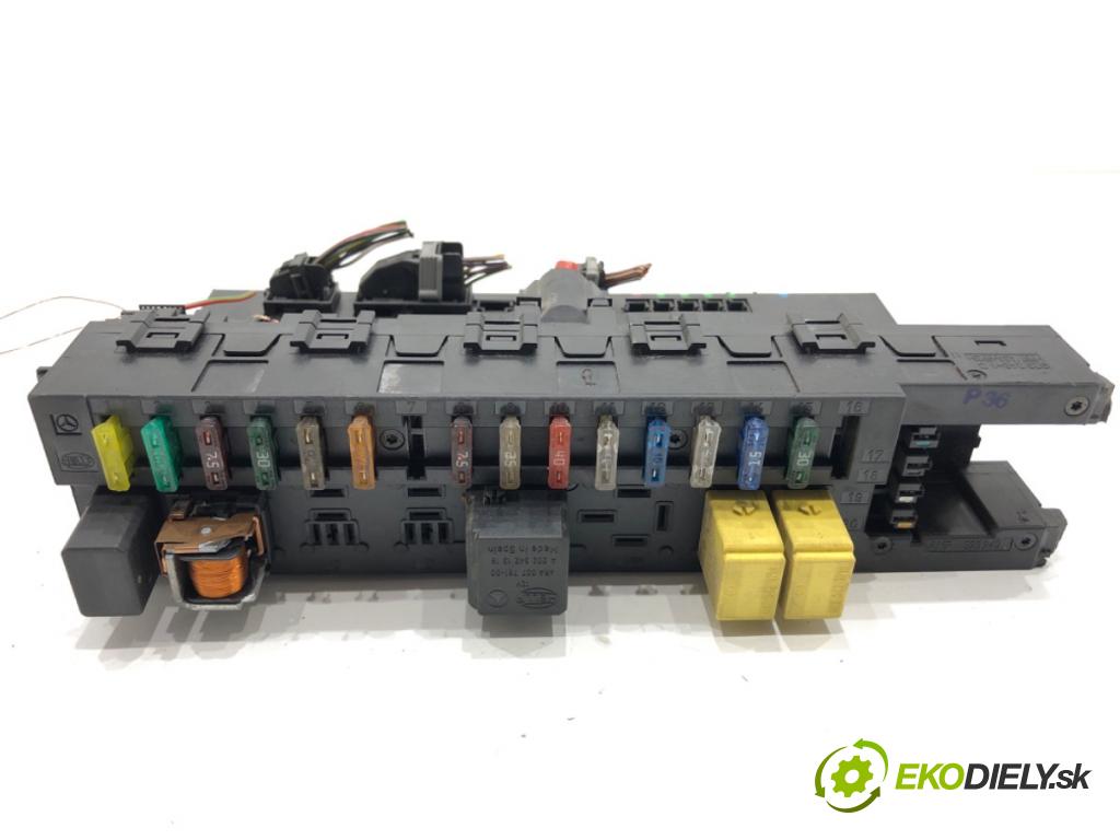 MERCEDES-BENZ W203 sedan 2000 120 kW C 200 Kompressor (203.045) 1998 Modul SAM 2035453701 (Elektrosúčasti ostatné)