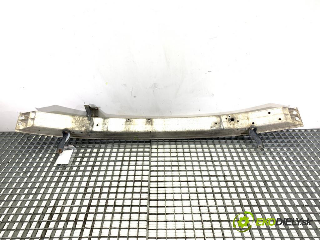 MERCEDES-BENZ W203 sedan 2000 120 kW C 200 Kompressor (203.045) 1998 výztuha nárazníka přední část  (Přední výztuha)