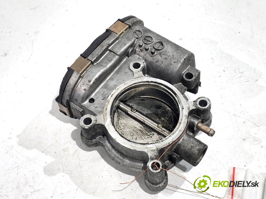 MERCEDES-BENZ W203 sedan 2000 120 kW C 200 Kompressor (203.045) 1998 Škrtiaca klapka A1111410325 (Škrtiaca klapka)