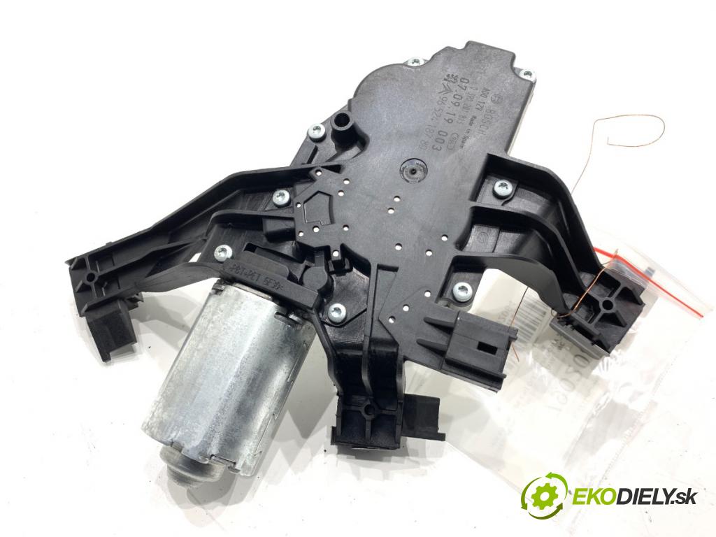 PEUGEOT 207 liftback 2007 80 kW 1.6 HDi 1560 Motor stieračov zad 9652418780