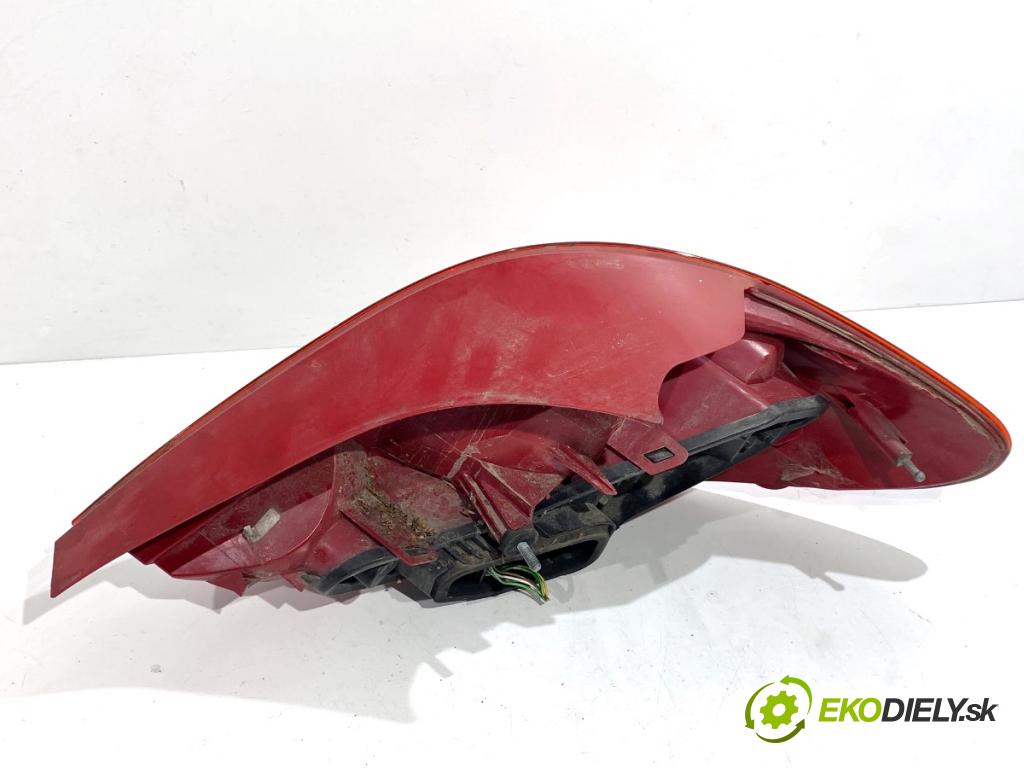 PEUGEOT 207 liftback 2007 80 kW 1.6 HDi 1560 Svetlo pravy zad 9649986680