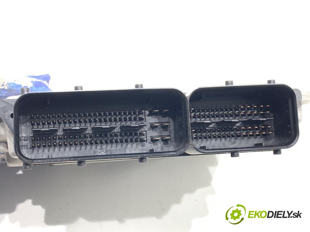 VW TOURAN nadwozie wielkoprzestrzenne (MPV) 2006 77 kW 1.9 TDI 1896 riadiaca jednotka Motor 03G906021KC (Riadiaca jednotka)