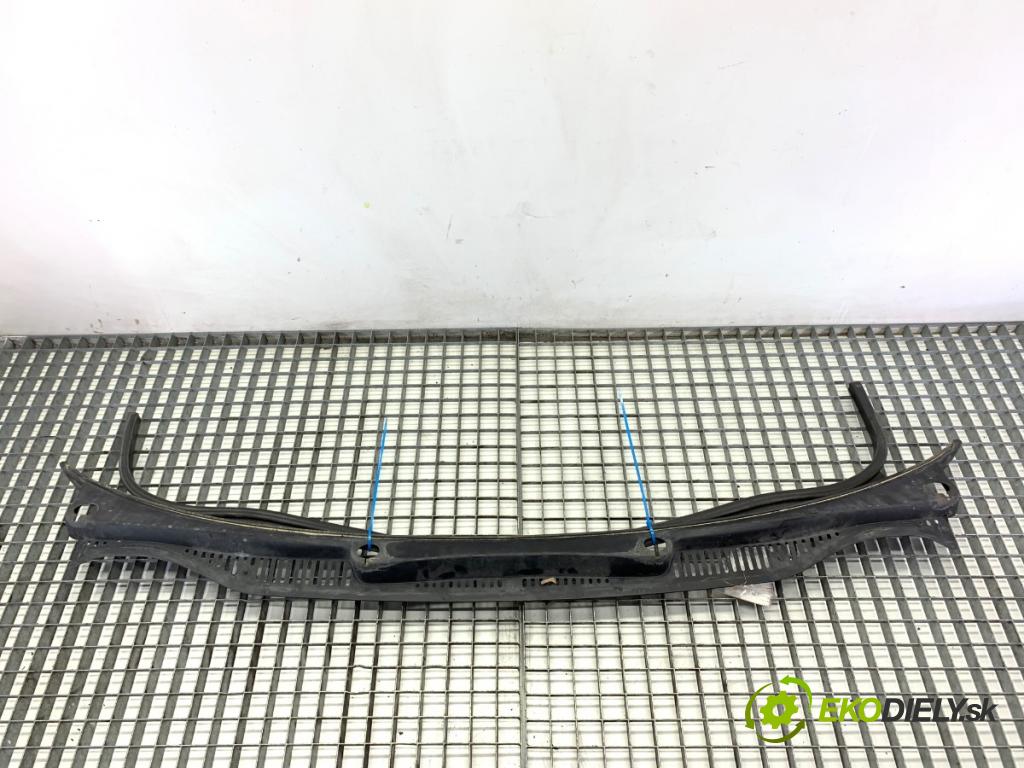 VW TOURAN nadwozie wielkoprzestrzenne (MPV) 2006 77 kW 1.9 TDI 1896 Torpédo, plast pod čelné okno 2K0819403 (Torpédo (plast pod čelným sklom))