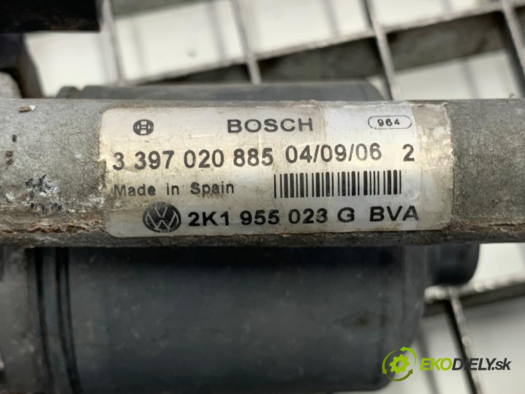 VW TOURAN nadwozie wielkoprzestrzenne (MPV) 2006 77 kW 1.9 TDI 1896 Mechanizmus stieračov predný 2K1955023G (Motorček stieračov predný)