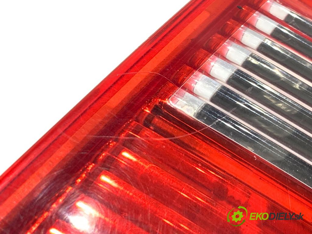 VW TOURAN nadwozie wielkoprzestrzenne (MPV) 2006 77 kW 1.9 TDI 1896 Svetlo pravy zad 1T0945096G
