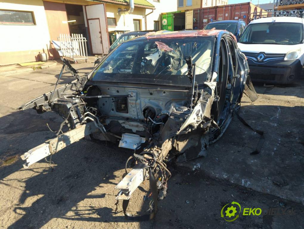 BMW F39 SUV 2019 103 kW sDrive 18 i 1499 karoséria ČTVRŤÁK: Blatník zad ľavy pravy prah strecha PODŁUŻNICA ľavy pravy 