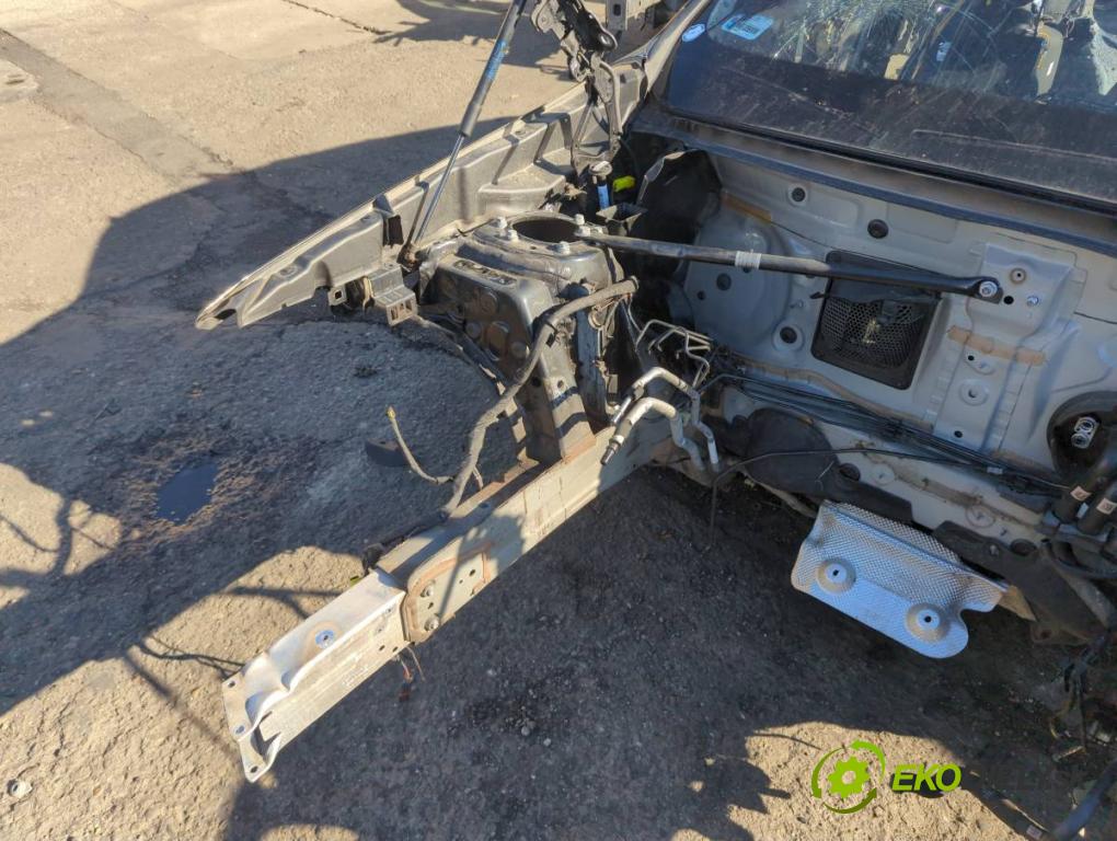 BMW F39 SUV 2019 103 kW sDrive 18 i 1499 karoséria ČTVRŤÁK: Blatník zad ľavy pravy prah strecha PODŁUŻNICA ľavy pravy