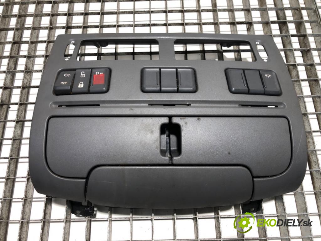 DAF XF Ciągnik siodłowy 2016 340 kW FT 460 340 kW [462 KM] olej napędowy 2012 - 2022 12900 Držiak na nápoje 1951827 (Držiak (úchyt) na nápoje)