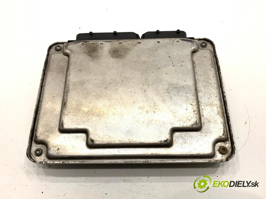 FORD GALAXY MK1 nadwozie wielkoprzestrzenne (MPV) 2004 96 kW 1.9 TDI 1896 riadiaca jednotka Motor 038906019NB 0281001821 (Riadiaca jednotka)