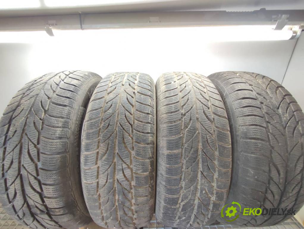 --- ---      PNEUMATIKY: zima 4X 235/65 17