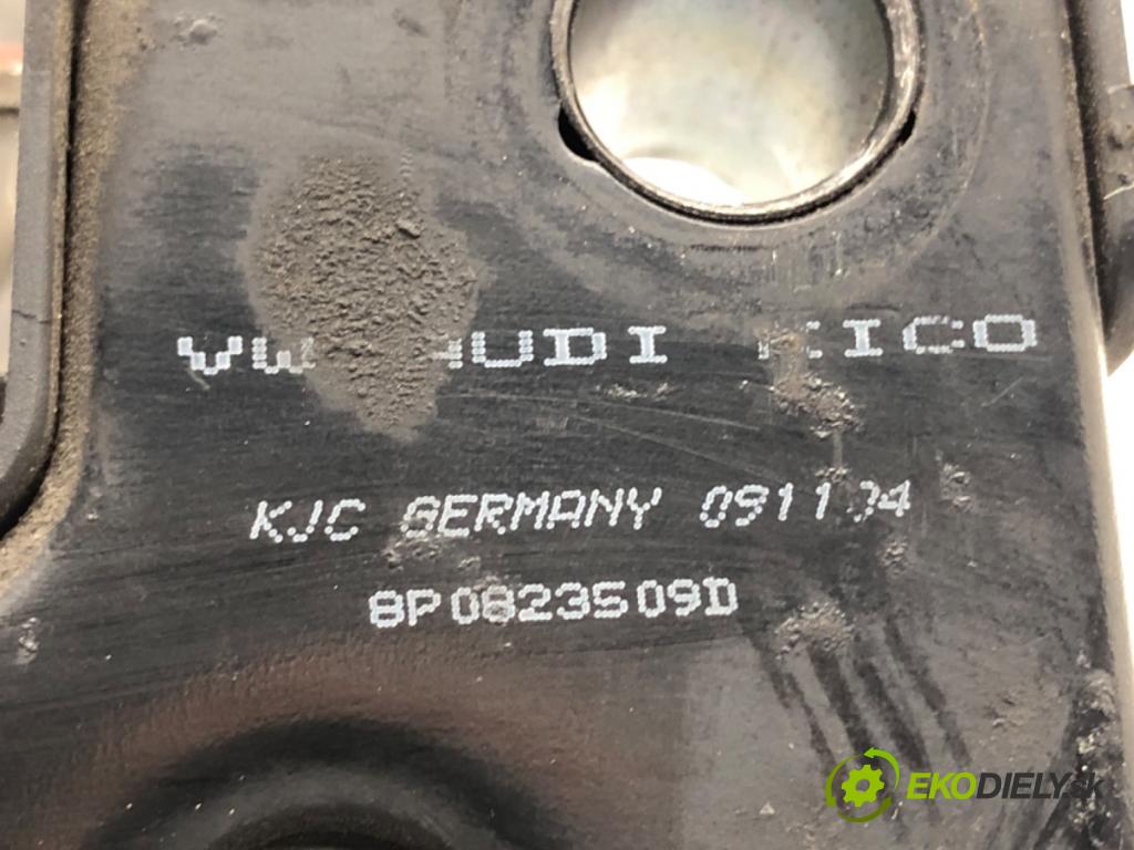 AUDI A3 8P liftback 2005 77 kW 1.9 TDI 1896 zámok kapoty přední část 8P0823509D