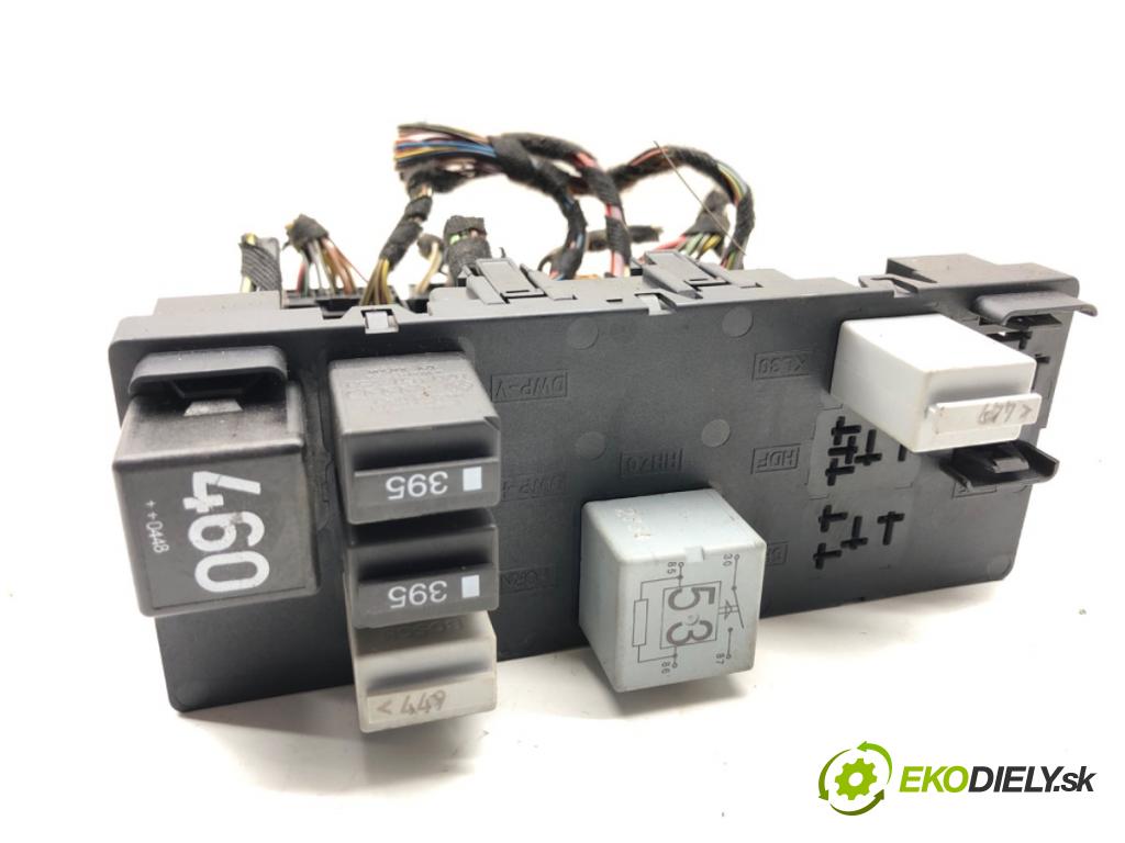 AUDI A3 8P liftback 2005 77 kW 1.9 TDI 1896 Modul BORDNETZ 8P0907279C (Riadiaca jednotka ostatné)