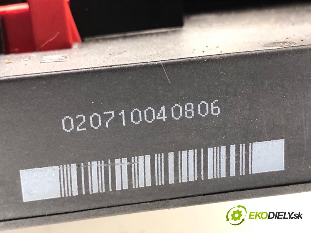 AUDI A3 8P liftback 2005 77 kW 1.9 TDI 1896 Modul BORDNETZ 8P0907279C (Riadiaca jednotka ostatné)