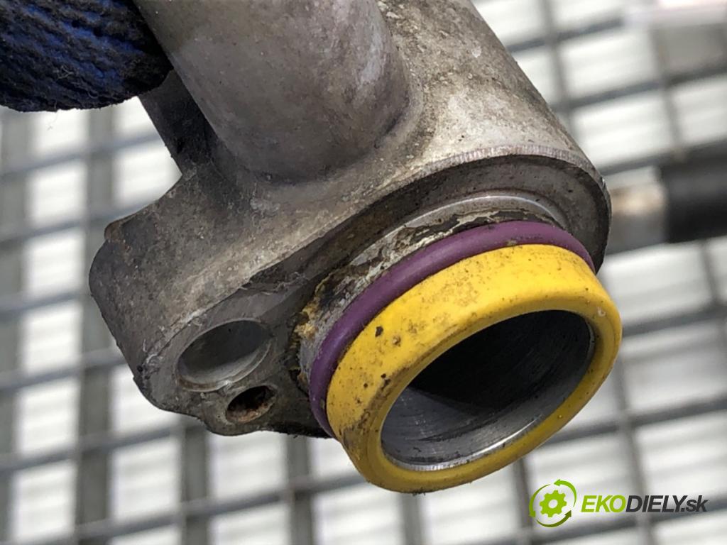 AUDI A3 8P liftback 2005 77 kW 1.9 TDI 1896 rúrka klimatizace 1K0820743AM (Trubka klimatizace)