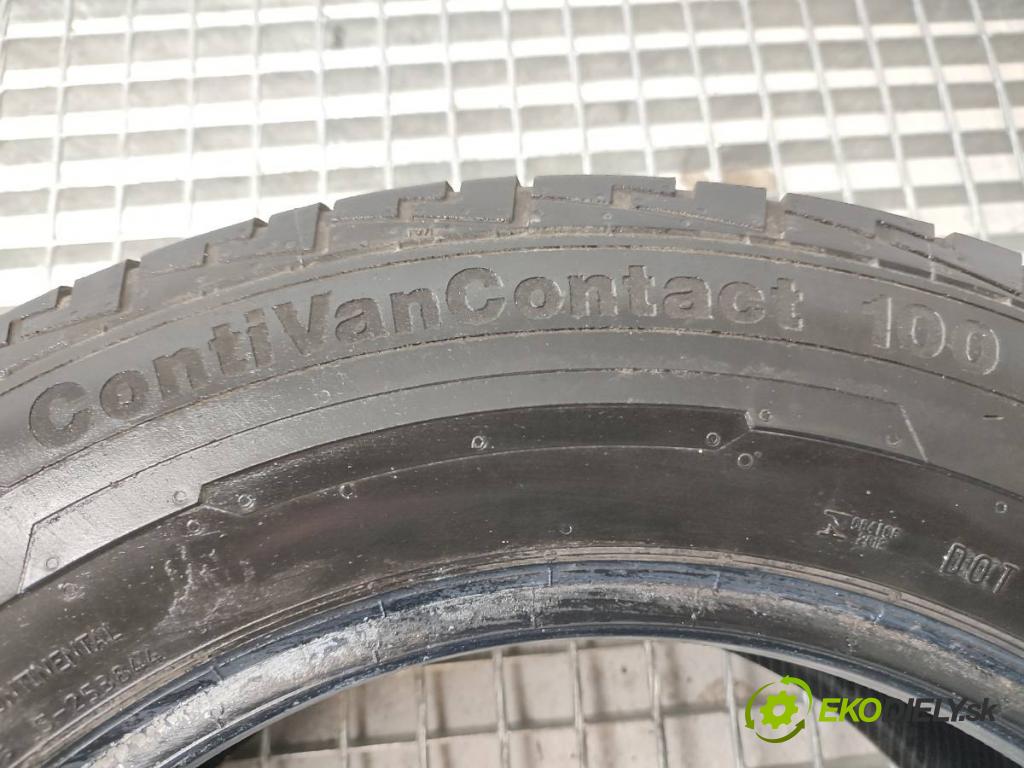 --- --- PNEUMATIKY: 2X 215/65 16" CONTINENTAL