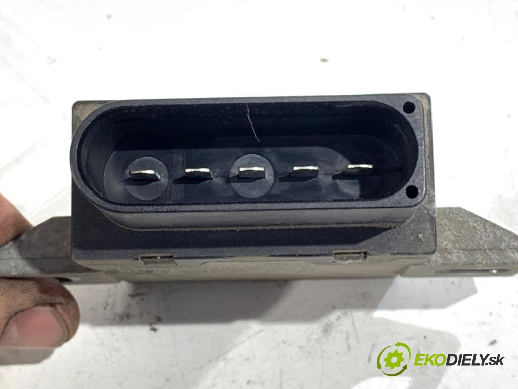 VW TOUAREG SUV 2006 206 kW 3.6 V6 FSI 3597 Modul pumpy paliva 4F1906093B