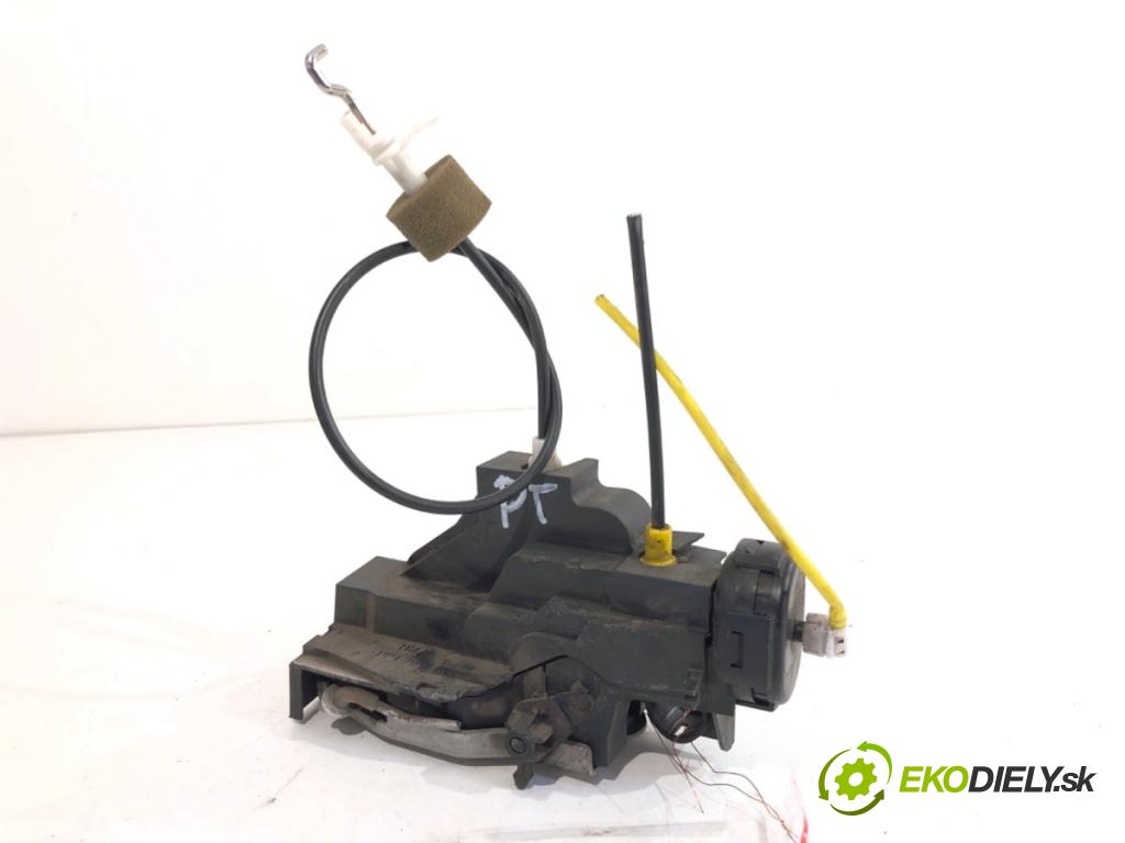 MERCEDES-BENZ W168 liftback 2002 60 kW A 140 (168.031, 168.131) 1397 zámok Dvere pravy zad 
